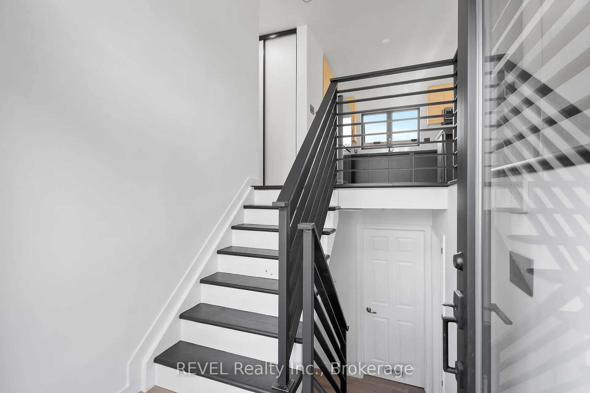 Photo 14 of 1 Samuel Court, St. Catharines, Lakeshore — HOMEH