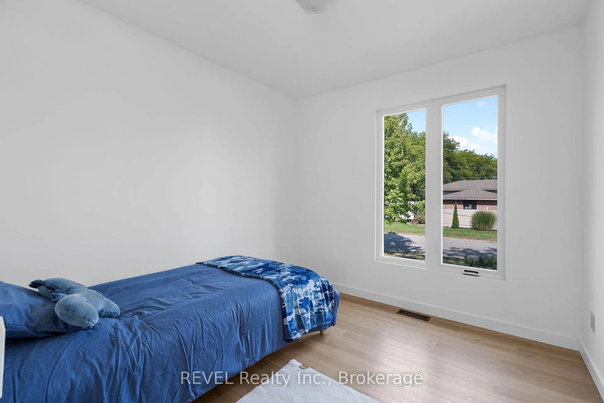 Photo 20 of 1 Samuel Court, St. Catharines, Lakeshore — HOMEH