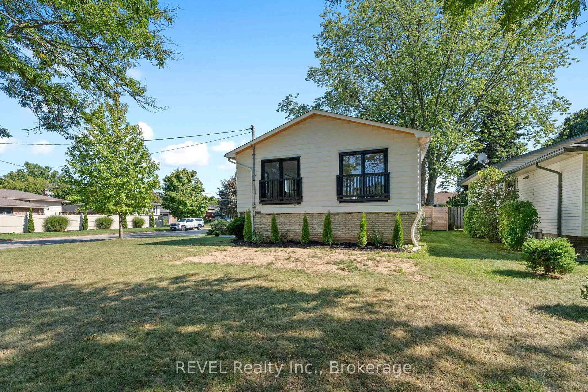 Photo 25 of 1 Samuel Court, St. Catharines, Lakeshore — HOMEH