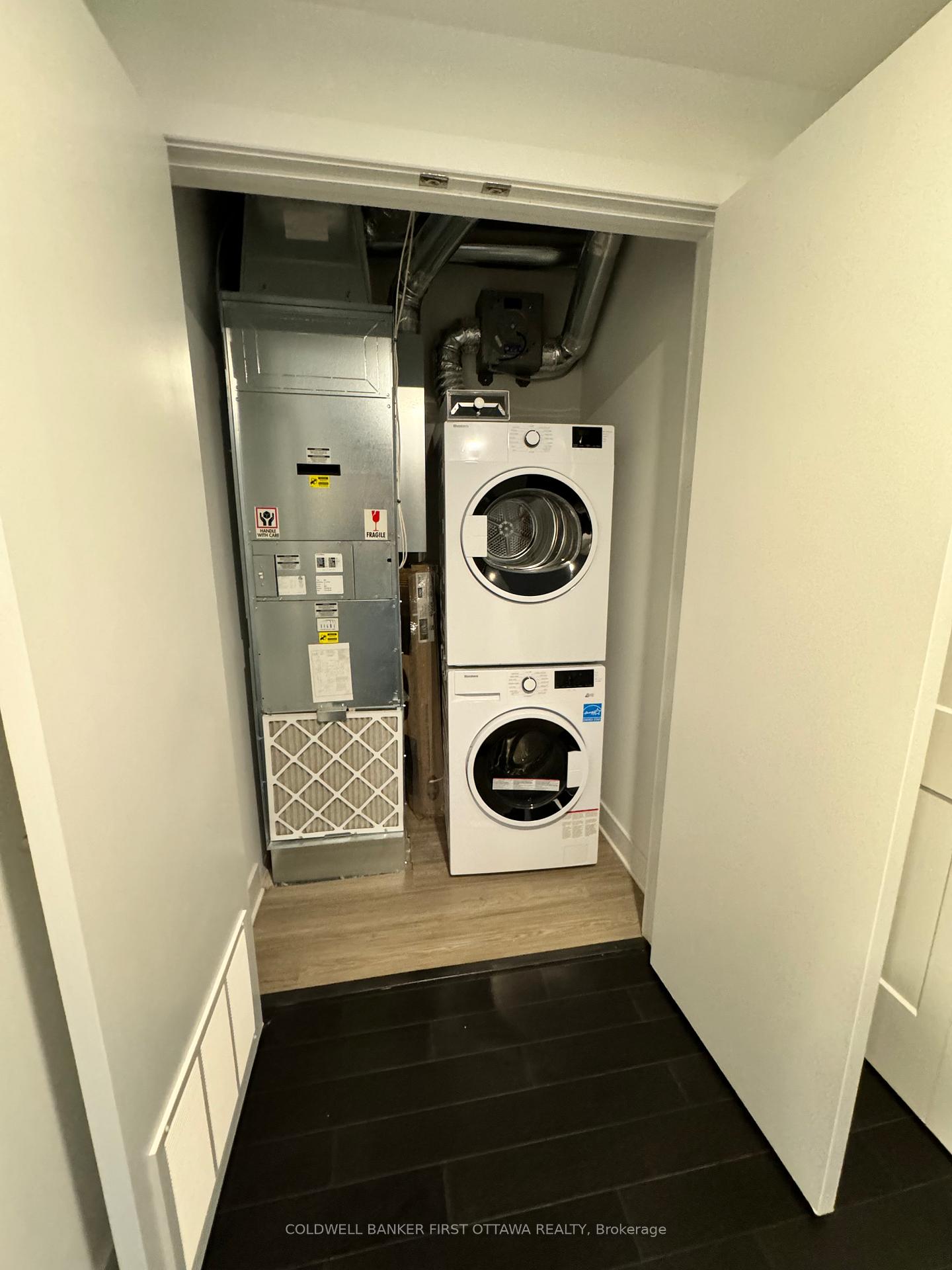 Photo 10 of Unit 506, 180 George Street, Ottawa, Lower Town/Byward Market — HOMEH