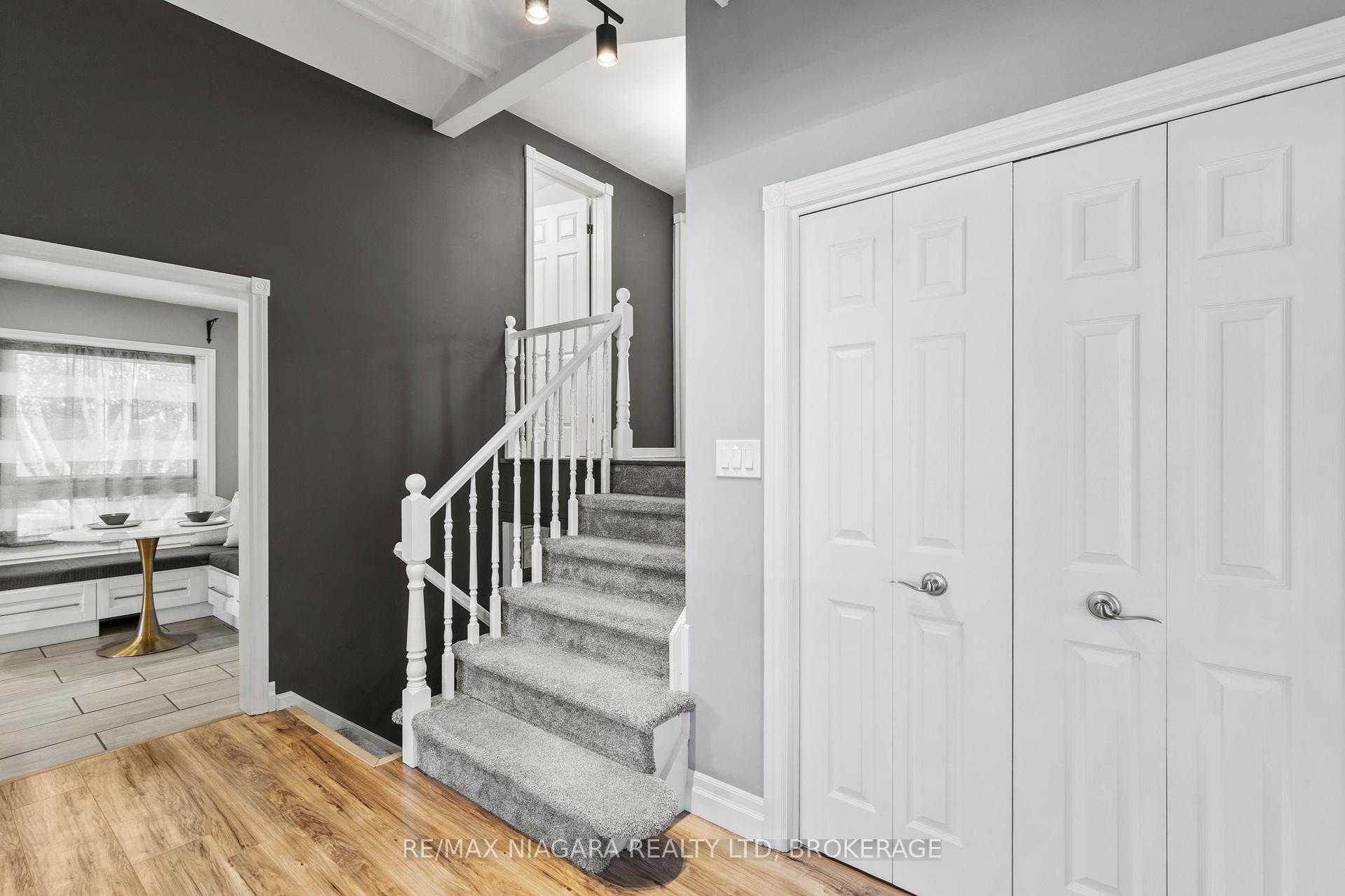 Photo 9 of 294 Lakeshore Road, St. Catharines, Vine/Linwell — HOMEH