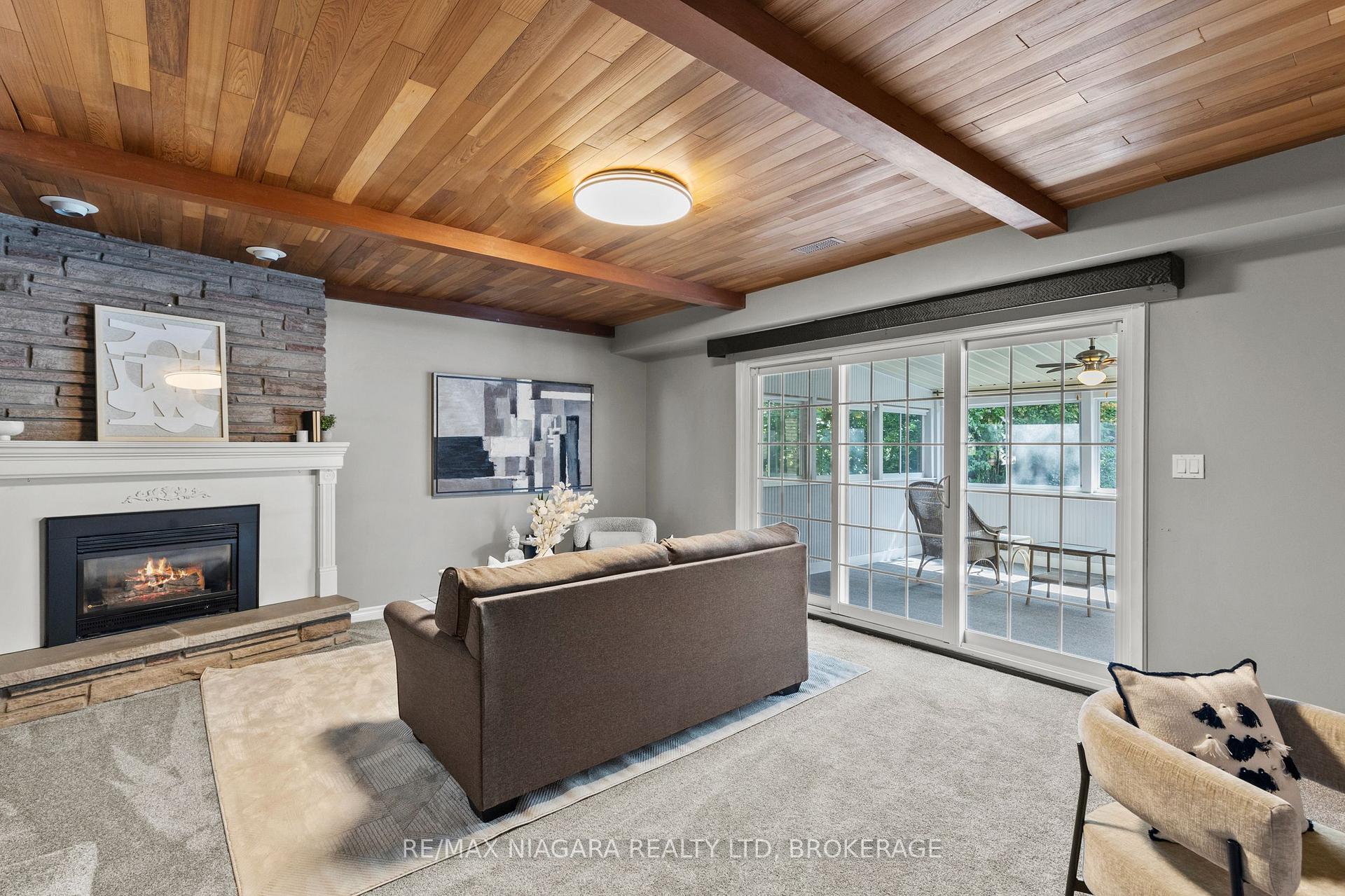 Photo 26 of 294 Lakeshore Road, St. Catharines, Vine/Linwell — HOMEH