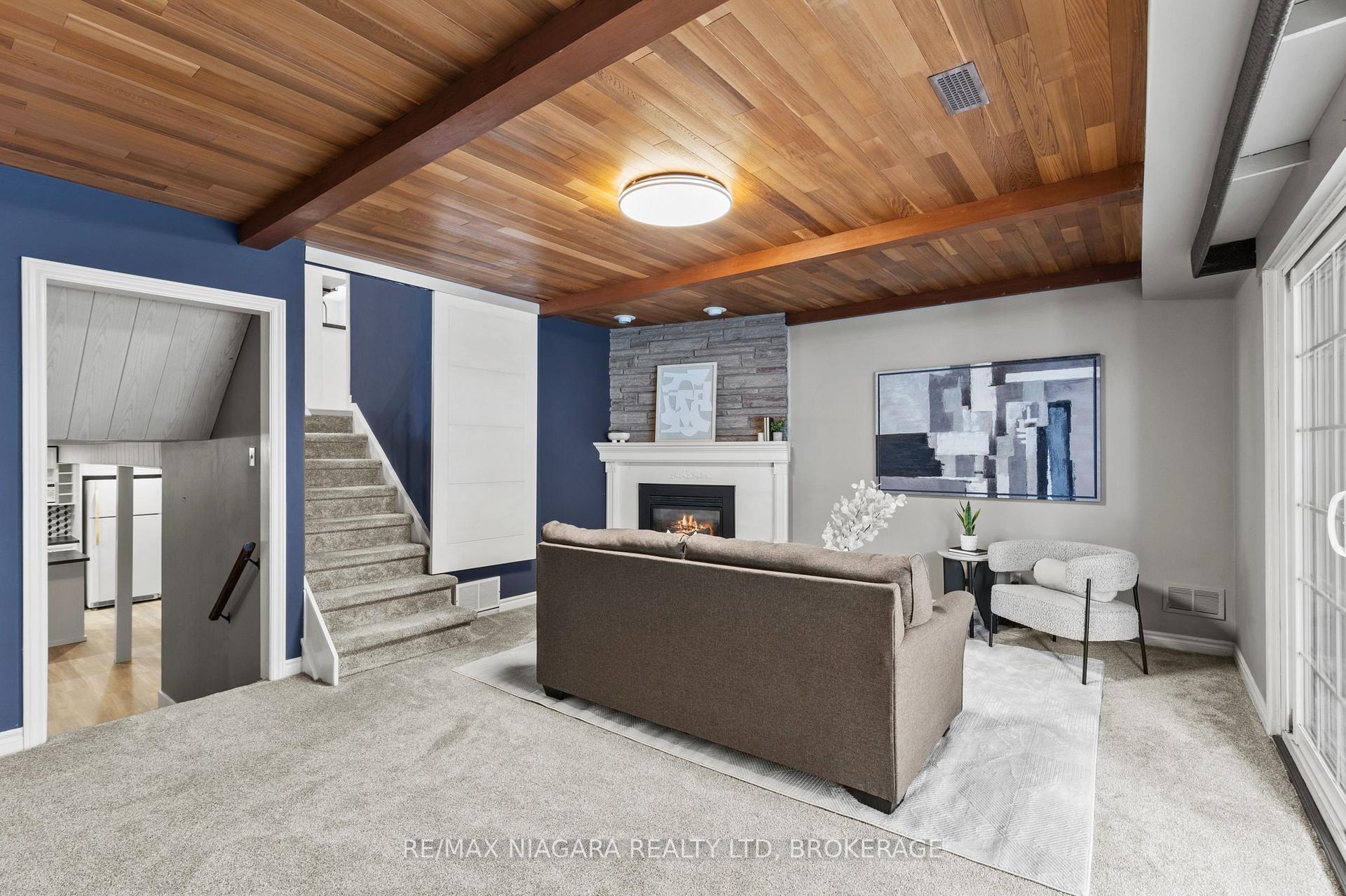 Photo 28 of 294 Lakeshore Road, St. Catharines, Vine/Linwell — HOMEH