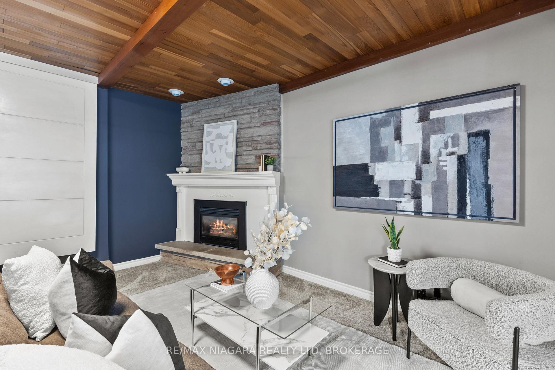 Photo 29 of 294 Lakeshore Road, St. Catharines, Vine/Linwell — HOMEH