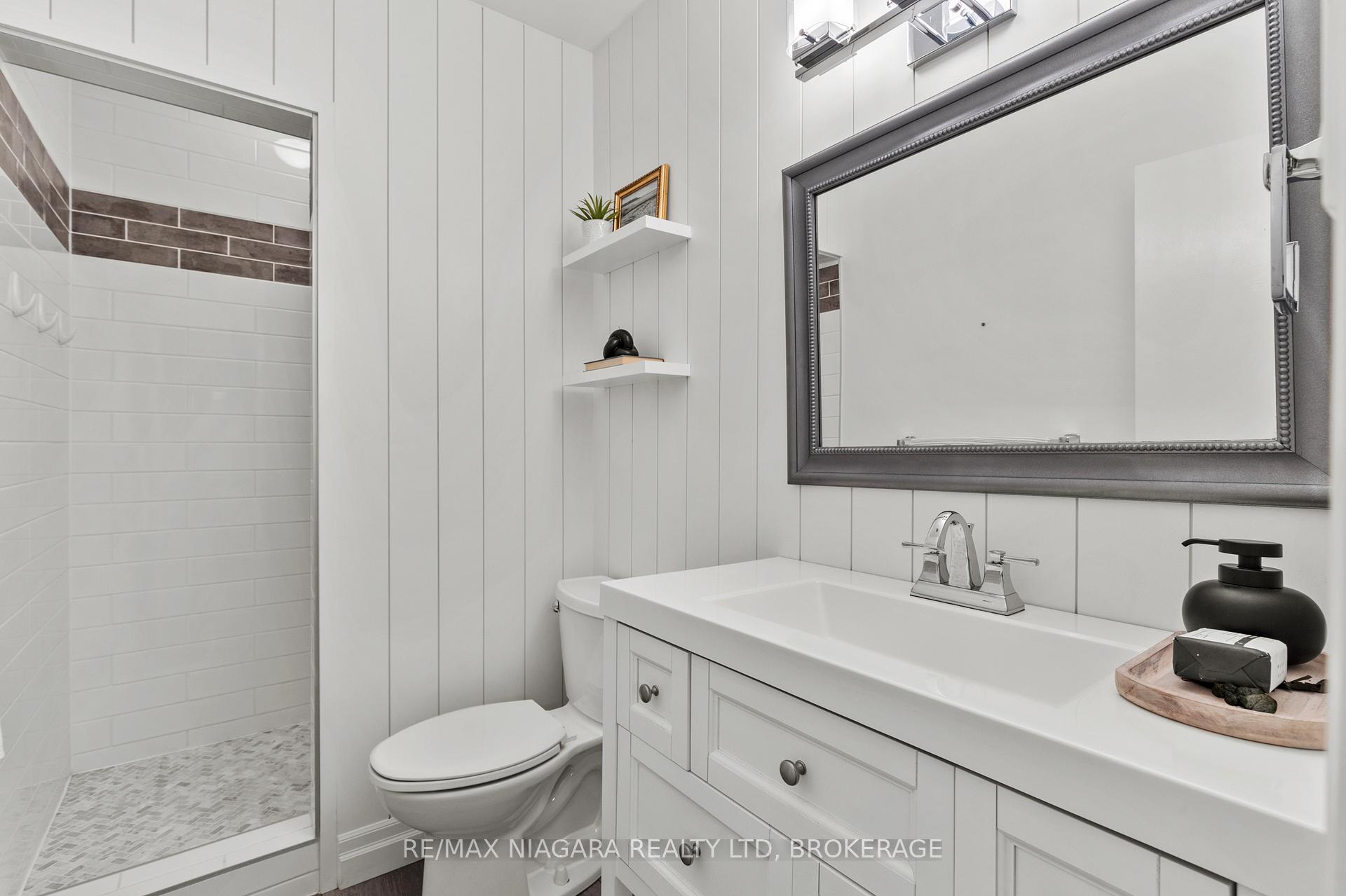 Photo 31 of 294 Lakeshore Road, St. Catharines, Vine/Linwell — HOMEH