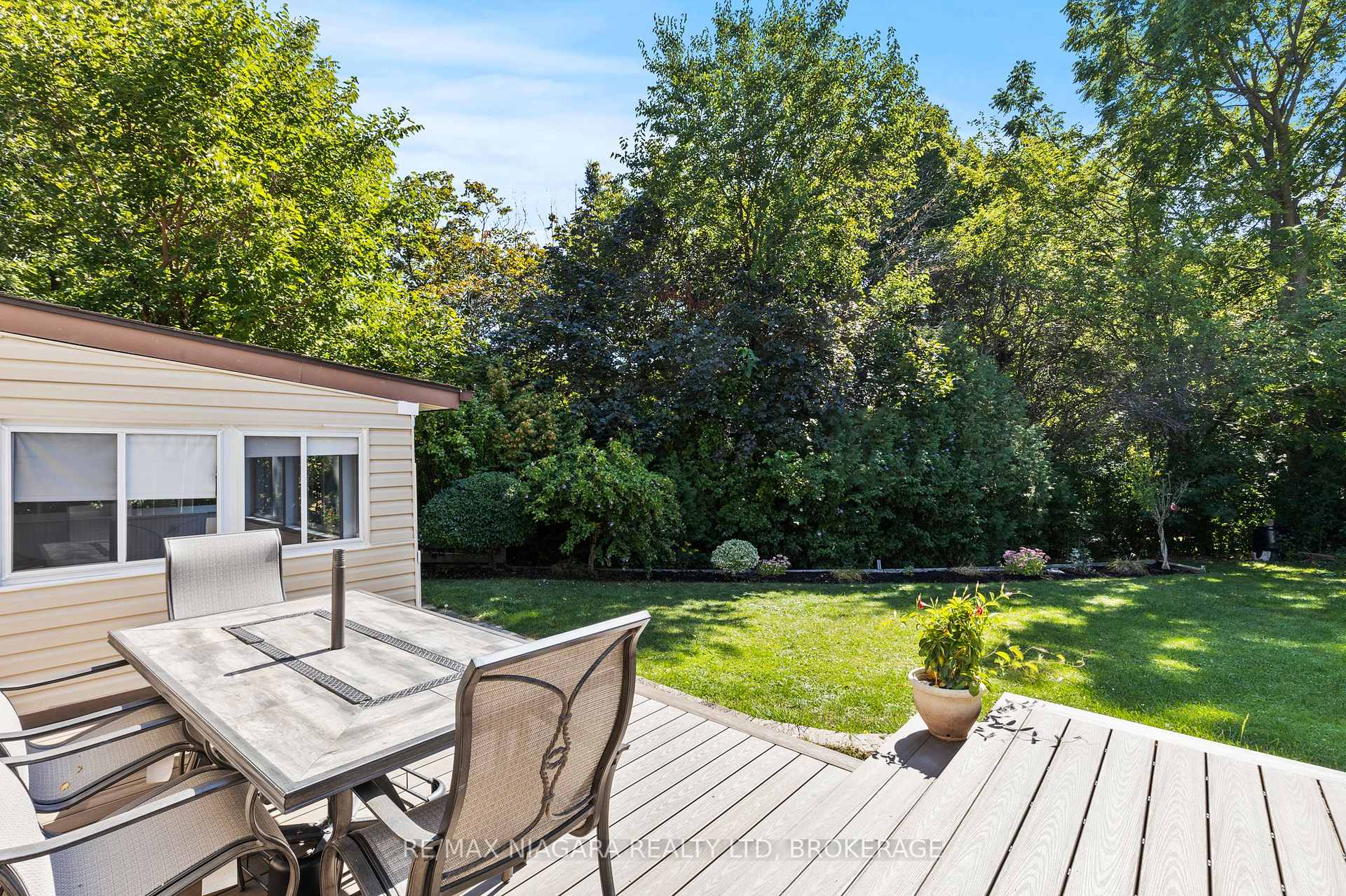 Photo 41 of 294 Lakeshore Road, St. Catharines, Vine/Linwell — HOMEH