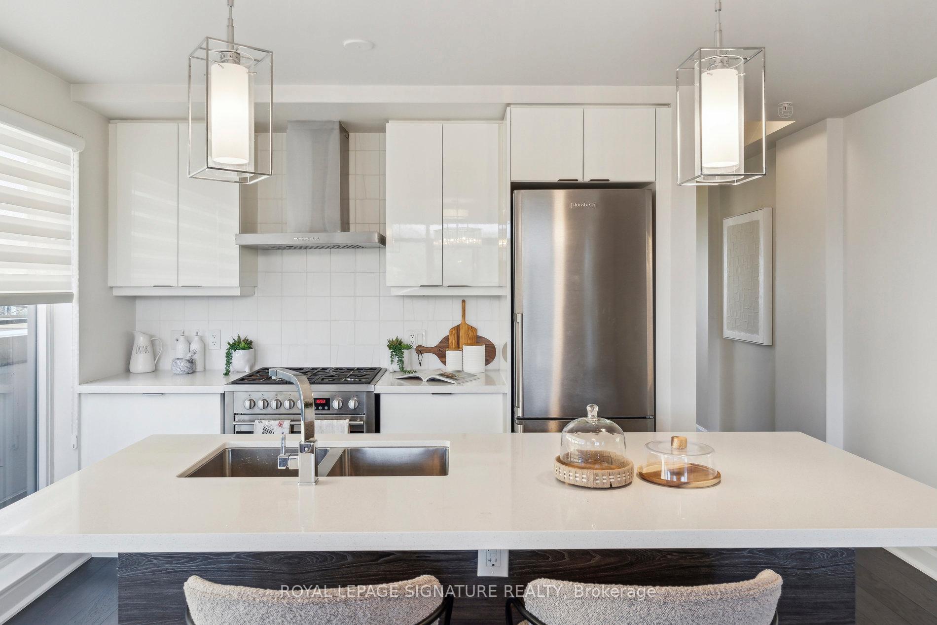 Photo 8 of Unit 504, 580 Kingston Road E, Toronto, East End-Danforth — HOMEH