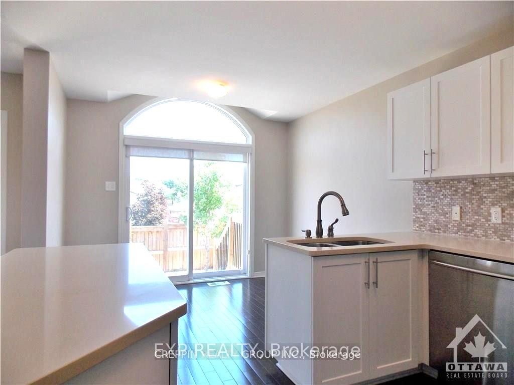 Photo 9 of 169 sorento Street E, Ottawa, Barrhaven - Strandherd — HOMEH