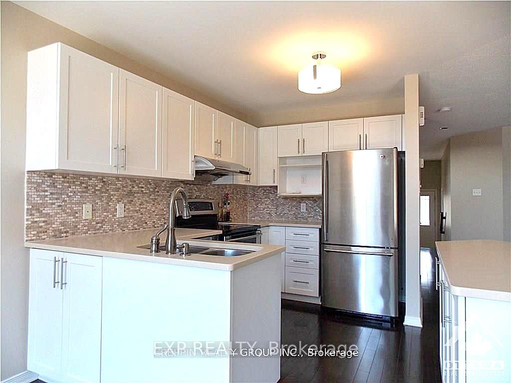 Photo 10 of 169 sorento Street E, Ottawa, Barrhaven - Strandherd — HOMEH