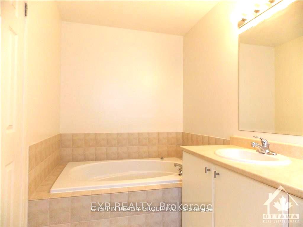 Photo 14 of 169 sorento Street E, Ottawa, Barrhaven - Strandherd — HOMEH