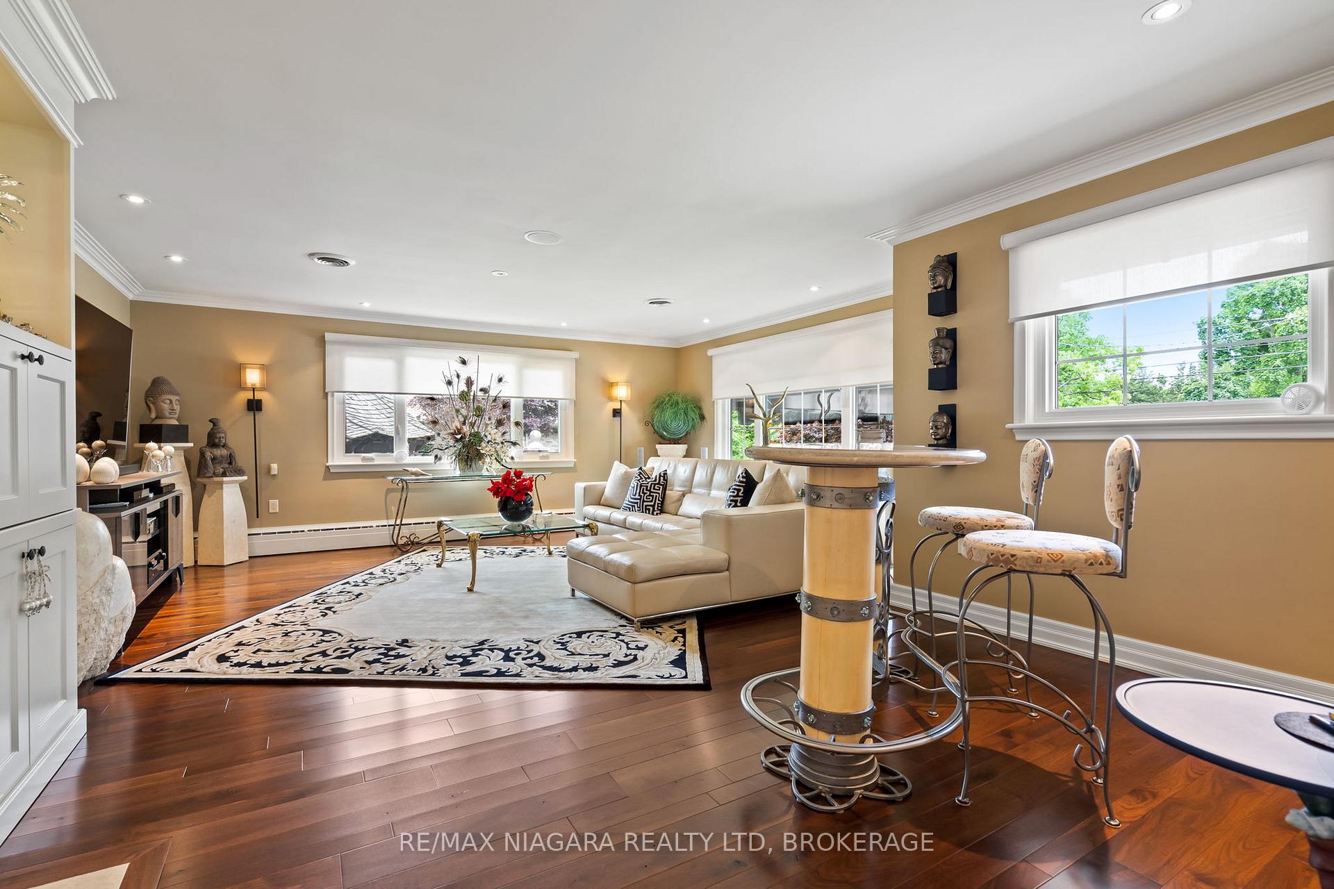 Photo 3 of 181 Lakeshore Road, St. Catharines, Lakeshore — HOMEH