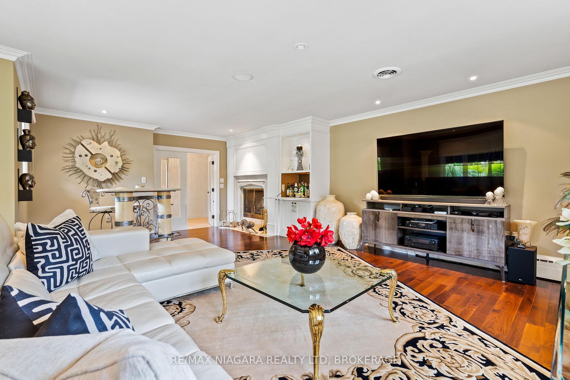 Photo 7 of 181 Lakeshore Road, St. Catharines, Lakeshore — HOMEH