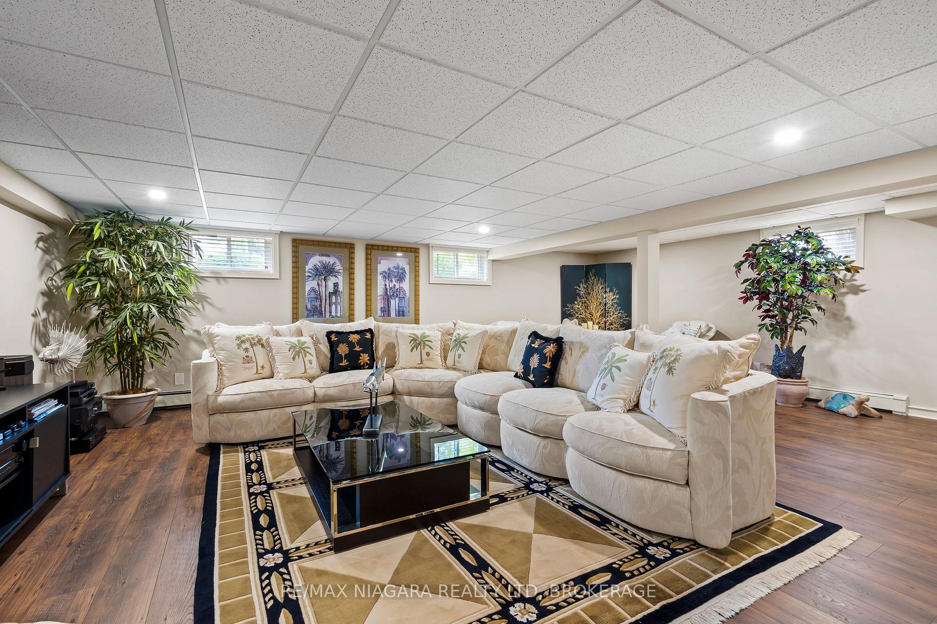Photo 27 of 181 Lakeshore Road, St. Catharines, Lakeshore — HOMEH
