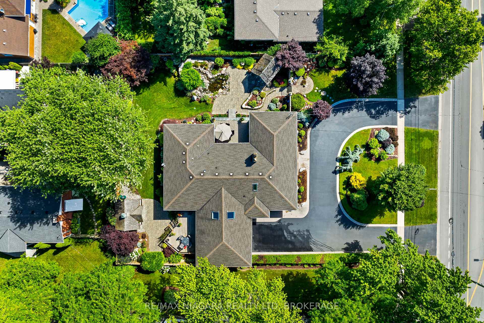 Photo 44 of 181 Lakeshore Road, St. Catharines, Lakeshore — HOMEH