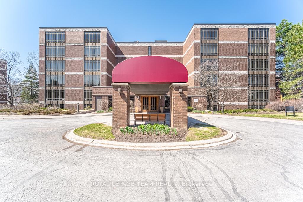 Photo 3 of Unit 202, 111 Echo Drive, Ottawa, Ottawa East — HOMEH