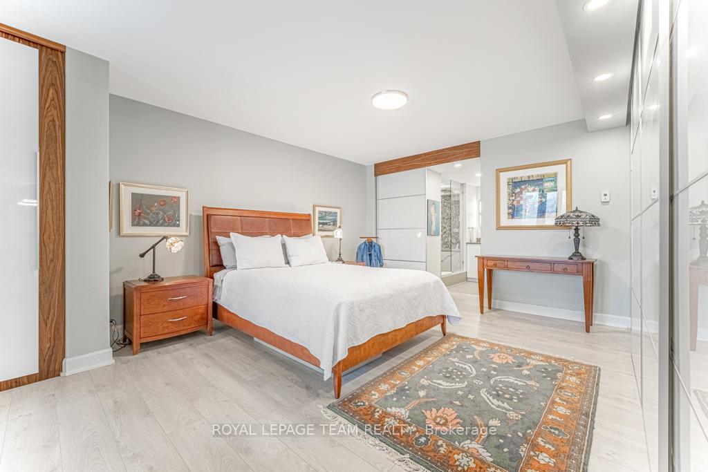 Photo 14 of Unit 202, 111 Echo Drive, Ottawa, Ottawa East — HOMEH