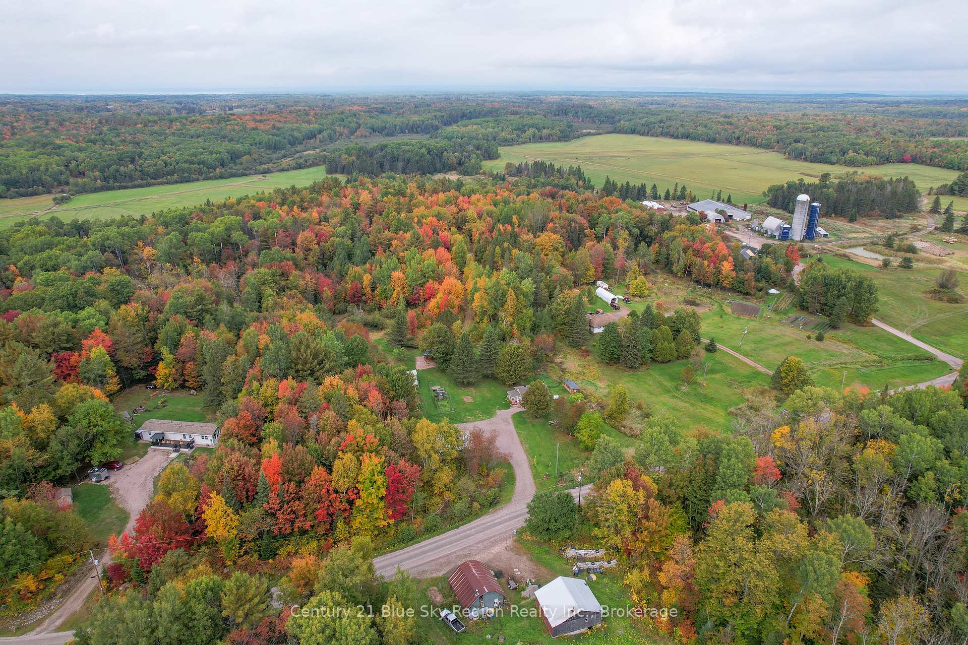 Photo 22 of 408 Lindquist Line, Powassan — HOMEH