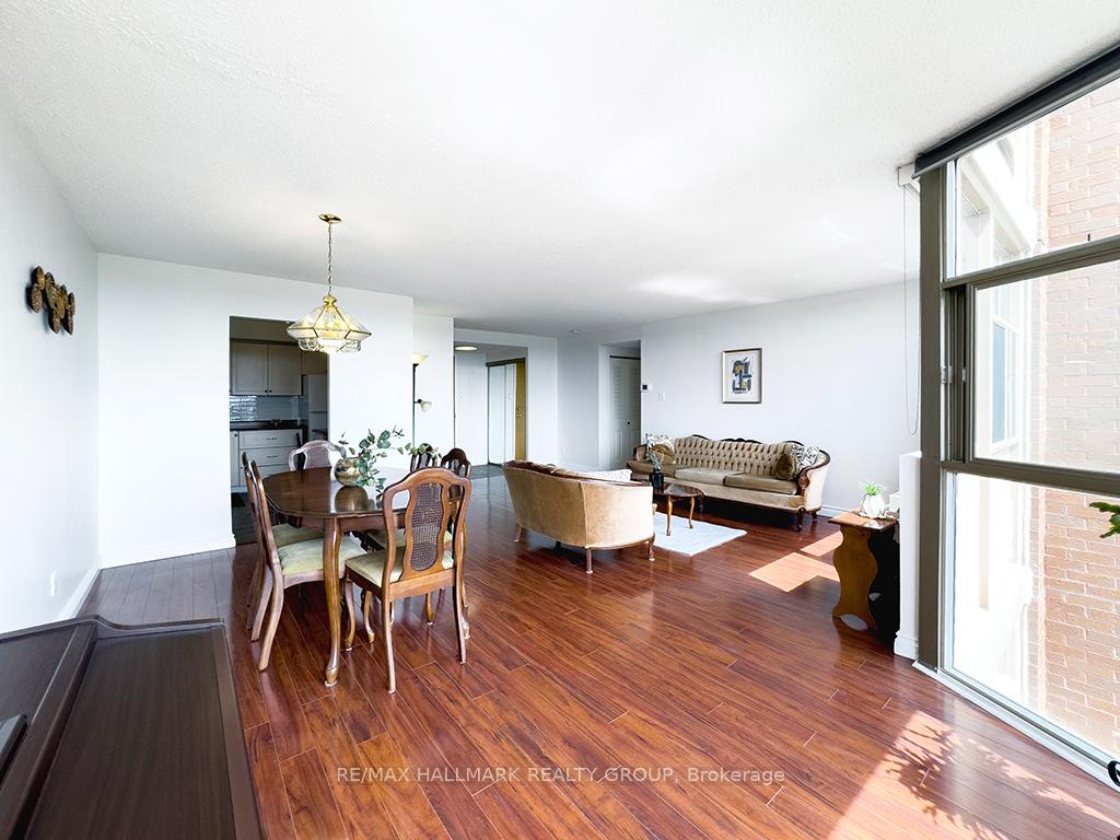 Photo 4 of Unit 707, 2760 Carousel Crescent, Ottawa, Emerald Woods/Sawmill Creek — HOMEH