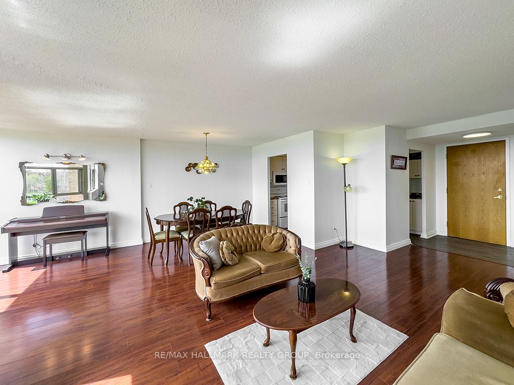 Photo 7 of Unit 707, 2760 Carousel Crescent, Ottawa, Emerald Woods/Sawmill Creek — HOMEH