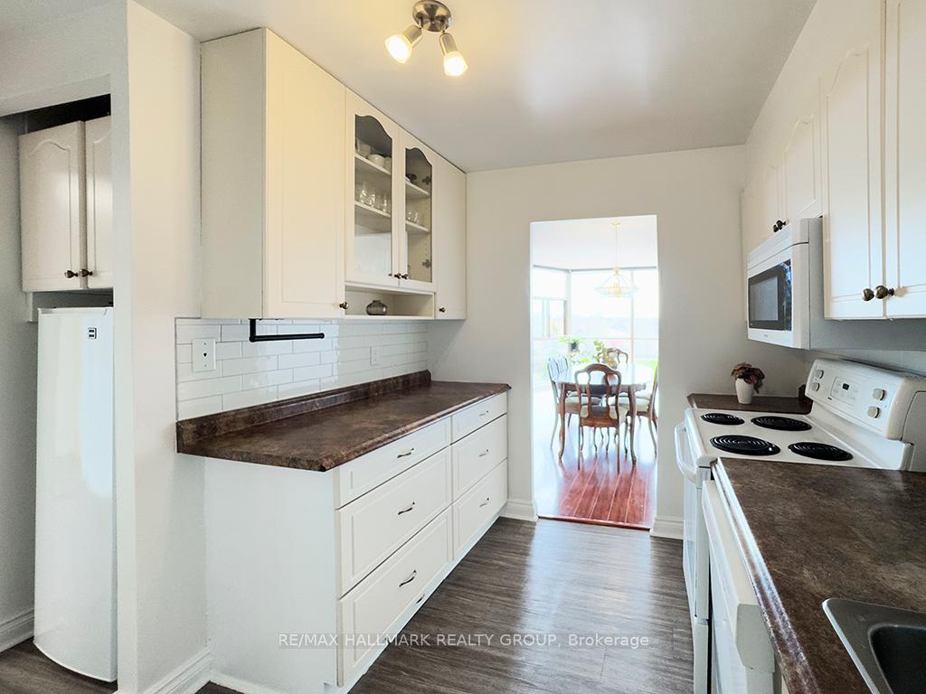 Photo 18 of Unit 707, 2760 Carousel Crescent, Ottawa, Emerald Woods/Sawmill Creek — HOMEH
