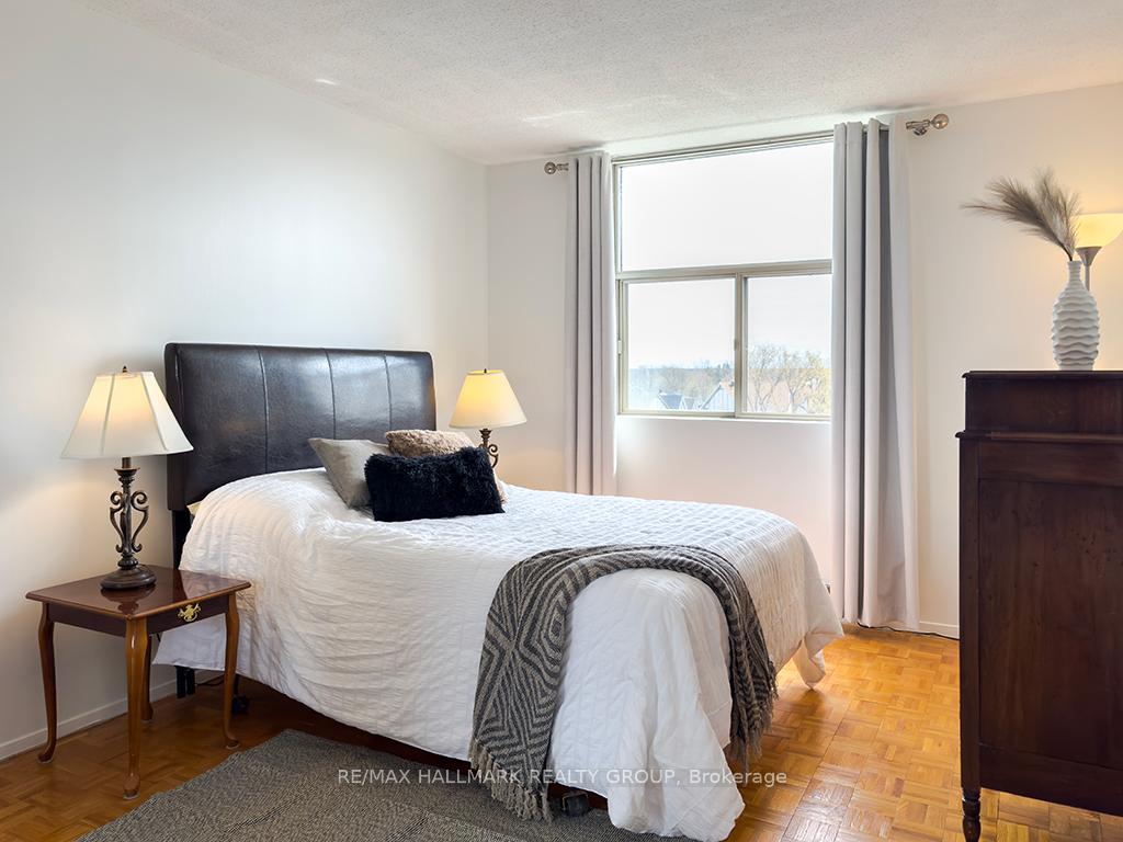 Photo 24 of Unit 707, 2760 Carousel Crescent, Ottawa, Emerald Woods/Sawmill Creek — HOMEH