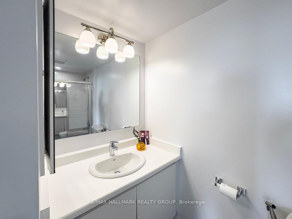 Photo 33 of Unit 707, 2760 Carousel Crescent, Ottawa, Emerald Woods/Sawmill Creek — HOMEH