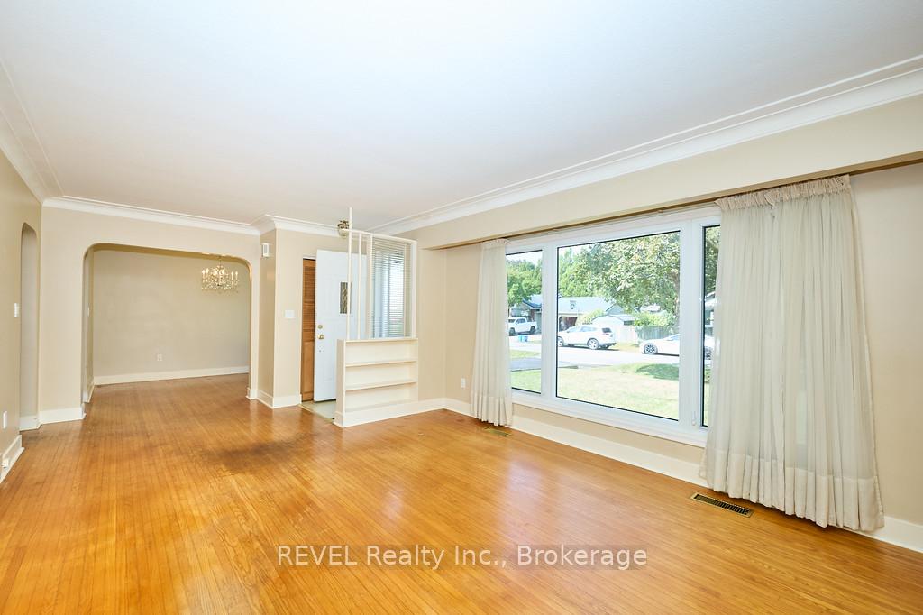Photo 8 of 8 Harbour Road, St. Catharines, Lakeshore — HOMEH