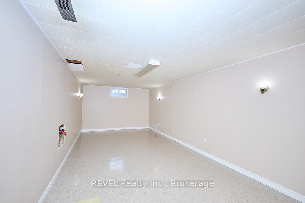 Photo 19 of 8 Harbour Road, St. Catharines, Lakeshore — HOMEH
