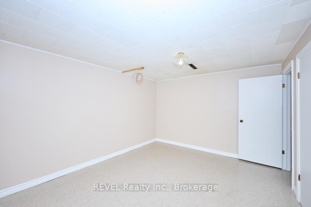 Photo 20 of 8 Harbour Road, St. Catharines, Lakeshore — HOMEH
