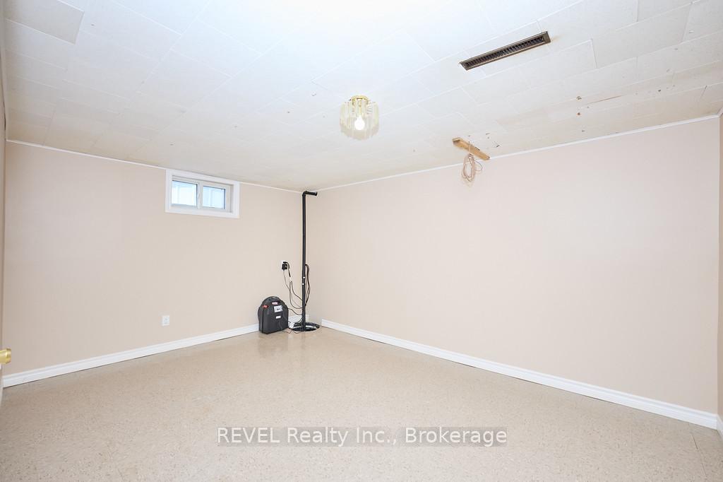 Photo 21 of 8 Harbour Road, St. Catharines, Lakeshore — HOMEH