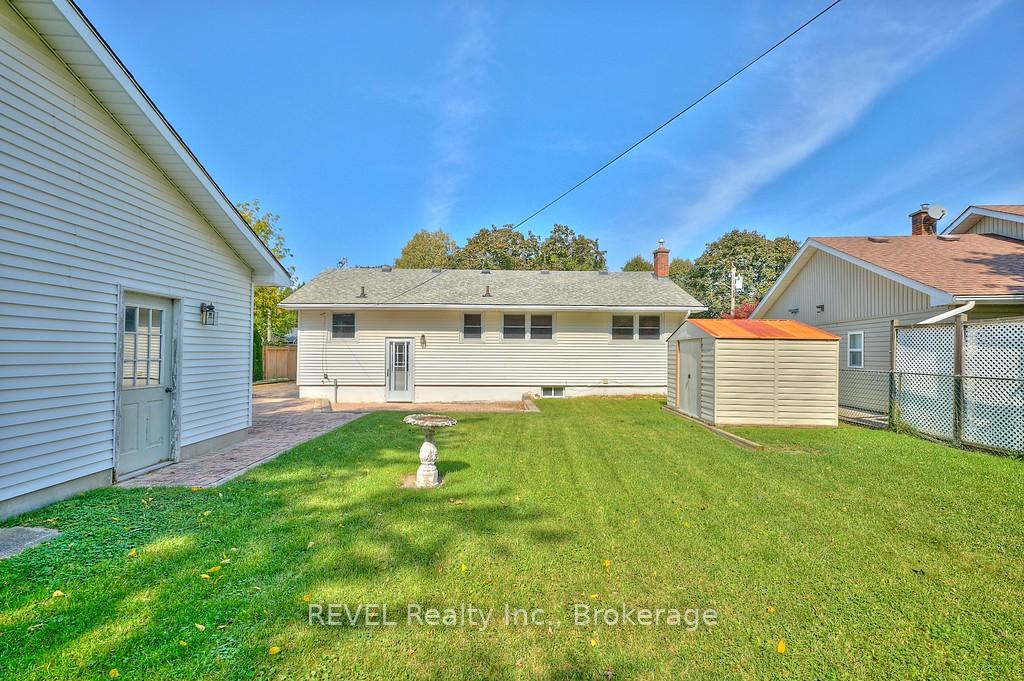 Photo 26 of 8 Harbour Road, St. Catharines, Lakeshore — HOMEH