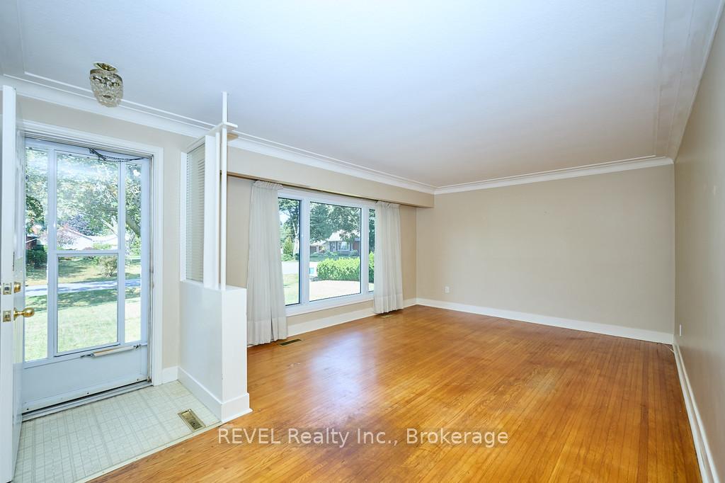 Photo 31 of 8 Harbour Road, St. Catharines, Lakeshore — HOMEH