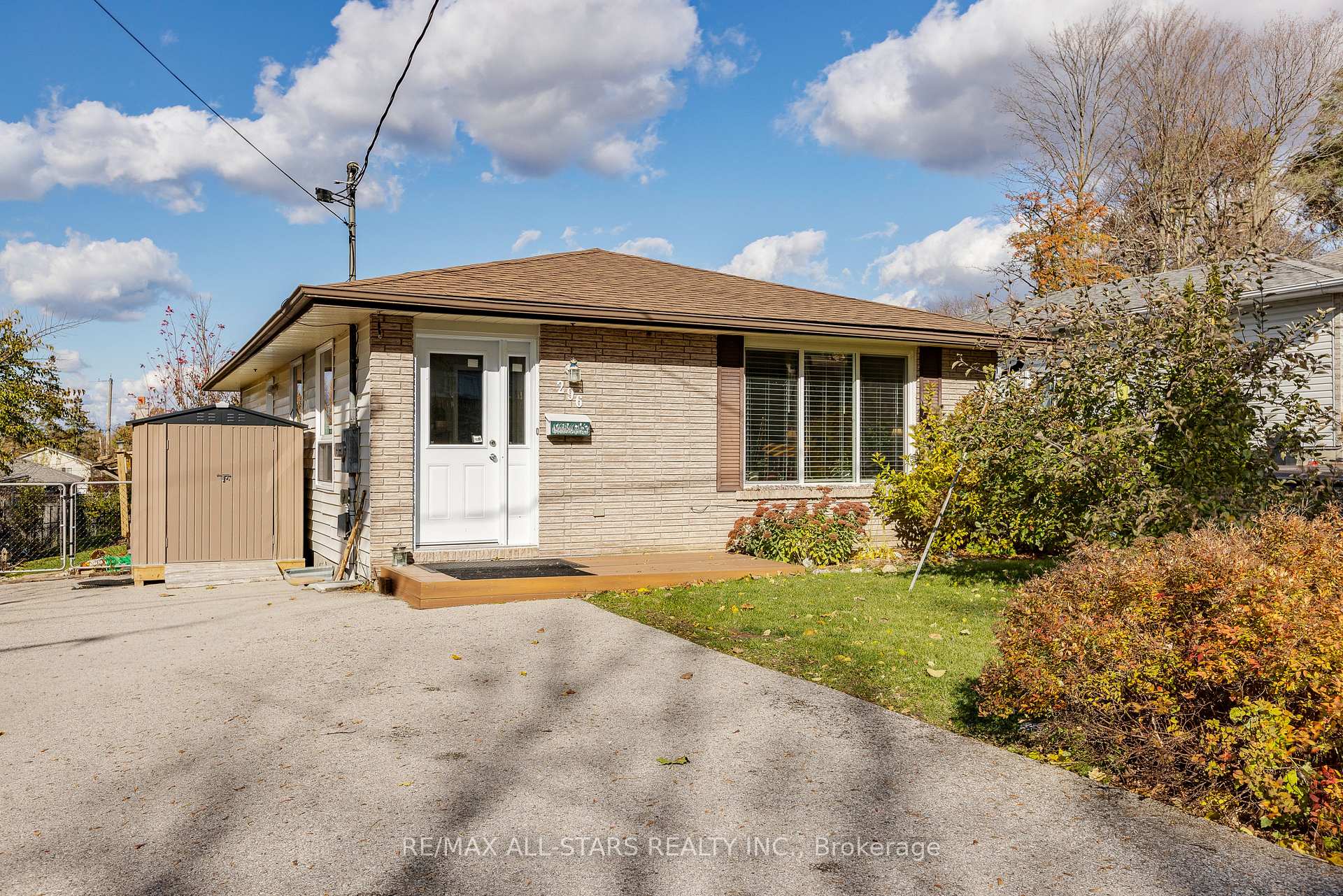 Photo 2 of 296 Terrace Drive, Georgina, Keswick South — HOMEH