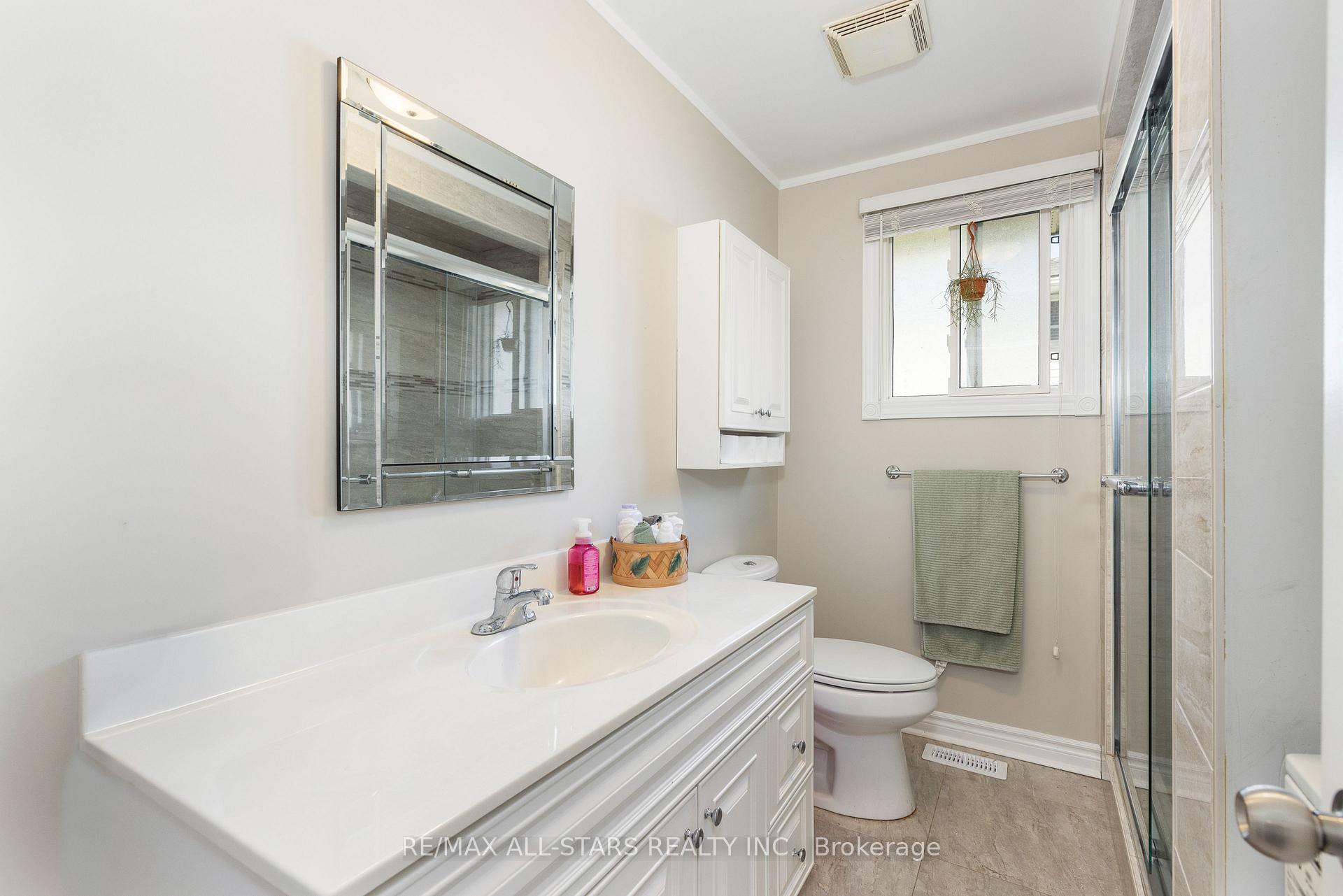 Photo 19 of 296 Terrace Drive, Georgina, Keswick South — HOMEH