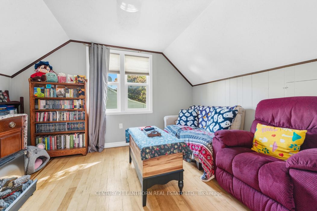 Photo 40 of 211 North Street, Stirling-Rawdon, Stirling Ward — HOMEH
