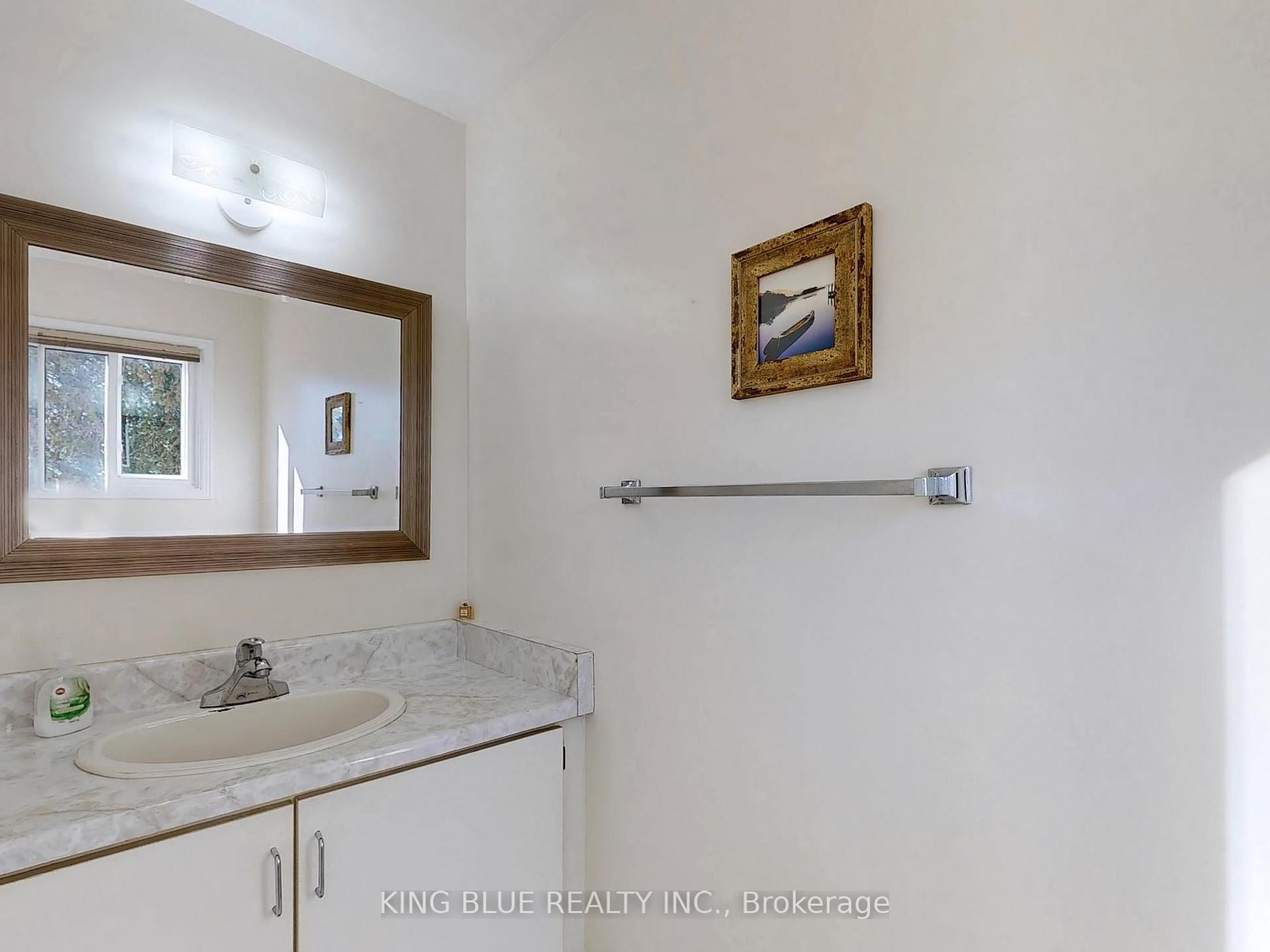 Photo 18 of 63 Chalmers Crescent, Ajax, Central — HOMEH