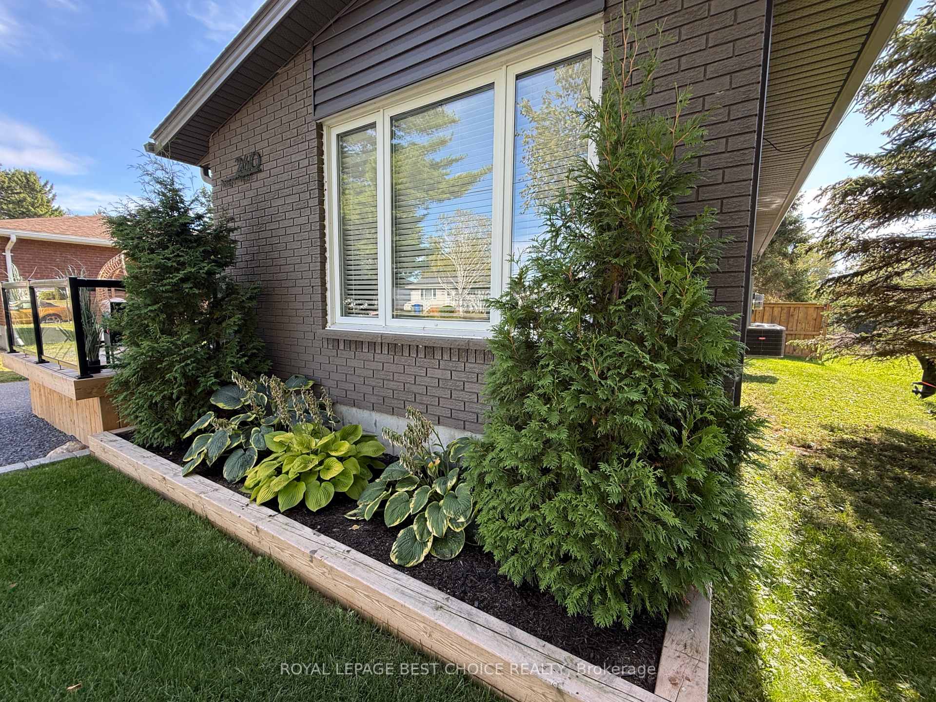 Photo 2 of 260 Pine Street W, Temiskaming Shores, New Liskeard — HOMEH