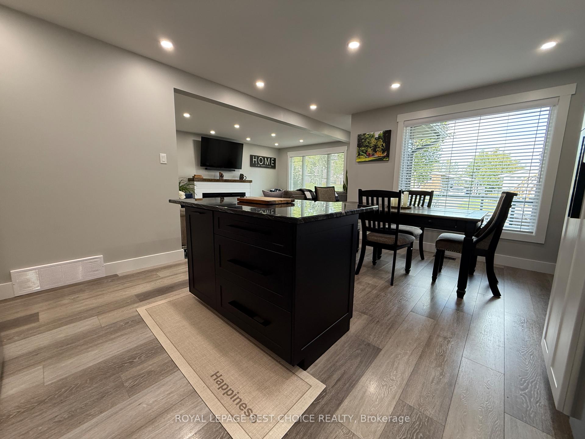 Photo 11 of 260 Pine Street W, Temiskaming Shores, New Liskeard — HOMEH