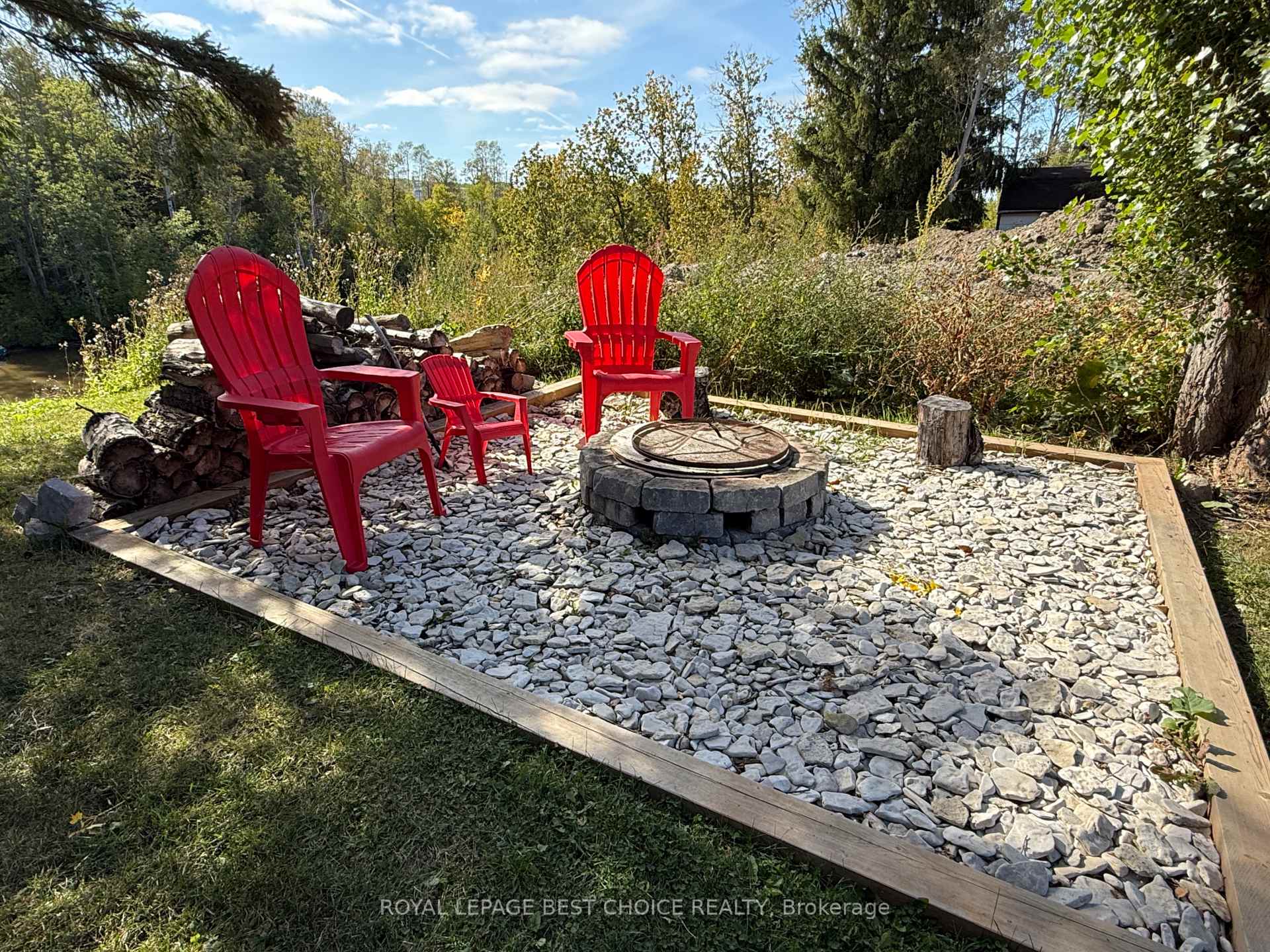 Photo 43 of 260 Pine Street W, Temiskaming Shores, New Liskeard — HOMEH