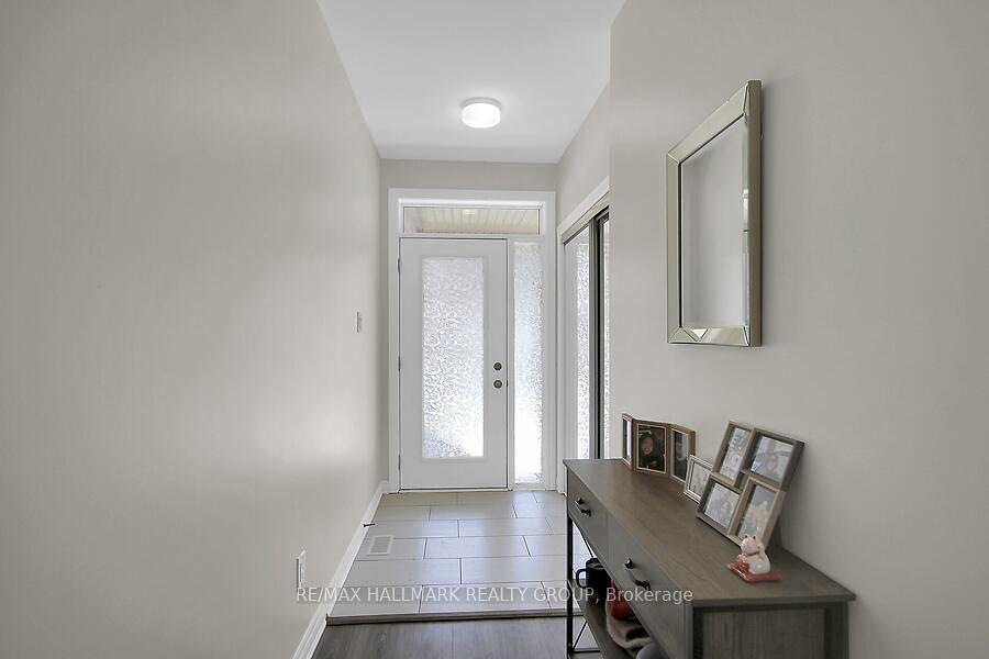 Photo 5 of Unit 73, 507 Nautilus Private, Ottawa, Kanata - Emerald Meadows/Trailwest — HOMEH