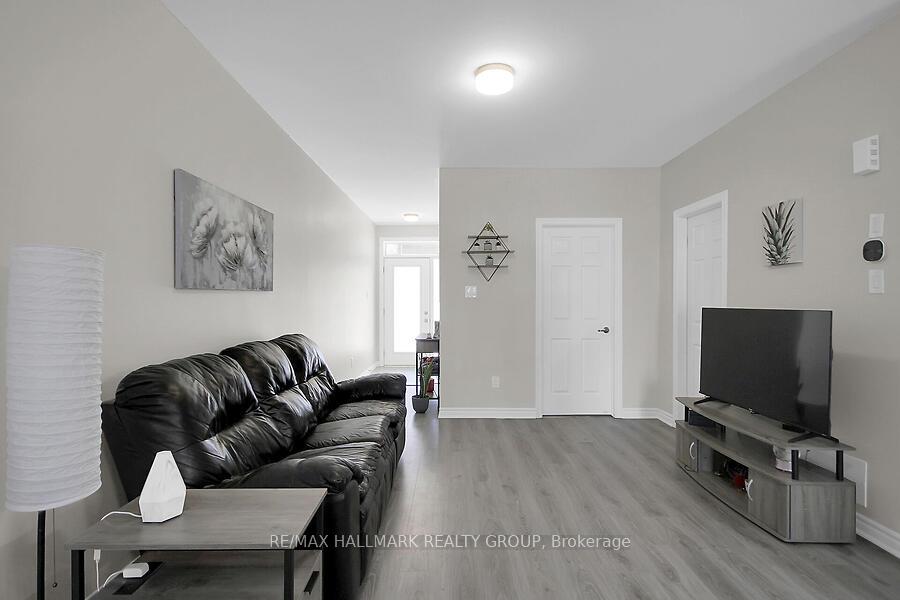 Photo 10 of Unit 73, 507 Nautilus Private, Ottawa, Kanata - Emerald Meadows/Trailwest — HOMEH