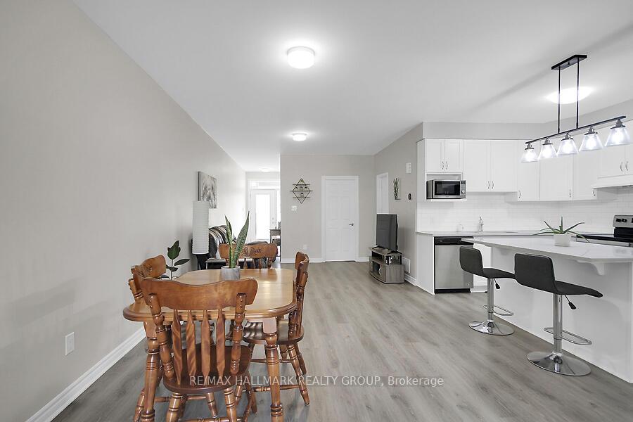 Photo 14 of Unit 73, 507 Nautilus Private, Ottawa, Kanata - Emerald Meadows/Trailwest — HOMEH