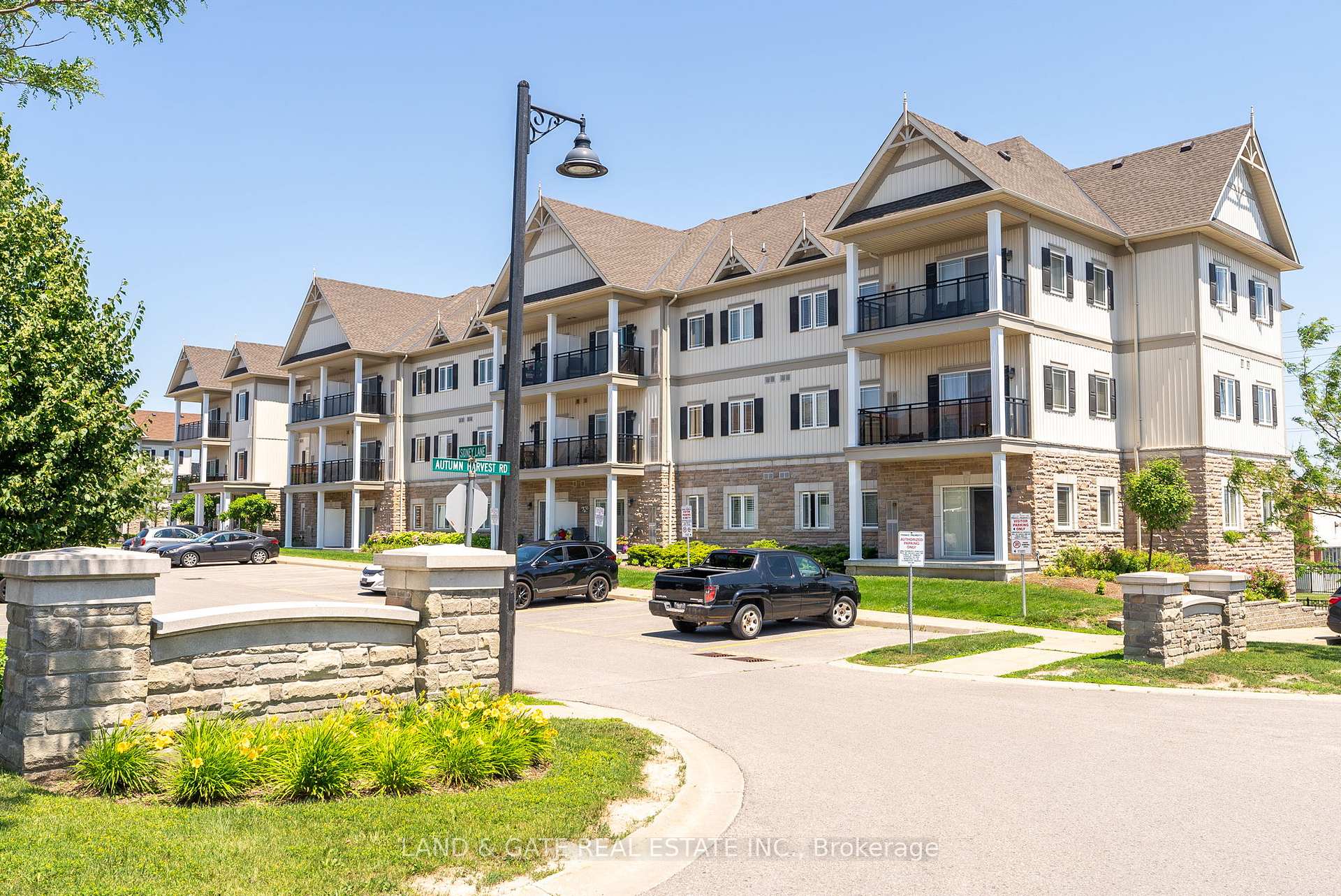 Photo 1 of Unit 209, 1 Sidney Lane, Clarington, Bowmanville — HOMEH