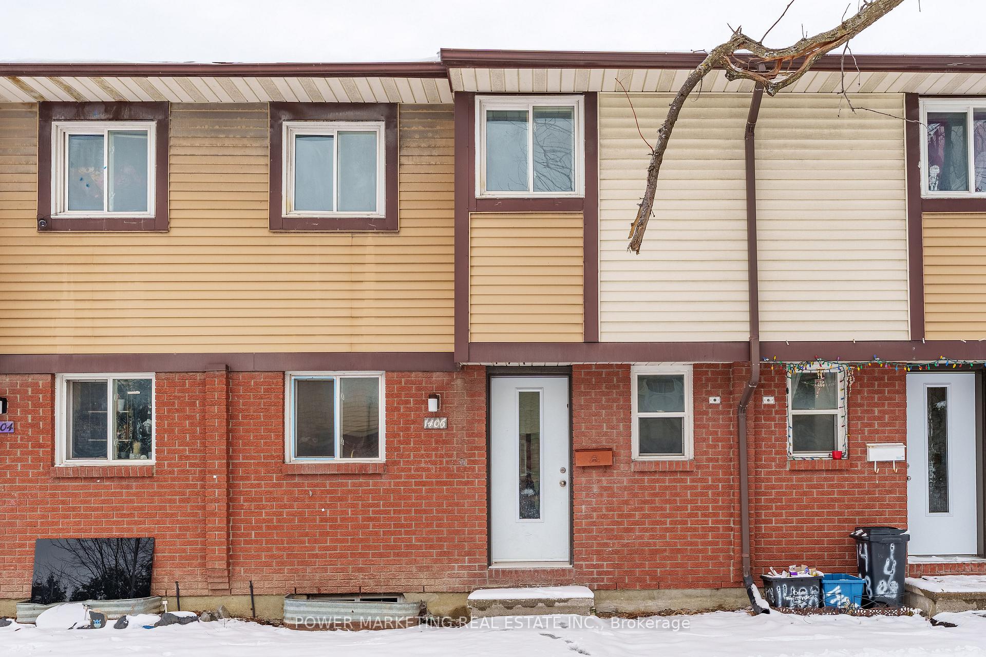 Photo 1 of 2-1406 Foxwell Street, Ottawa, Pineview — HOMEH