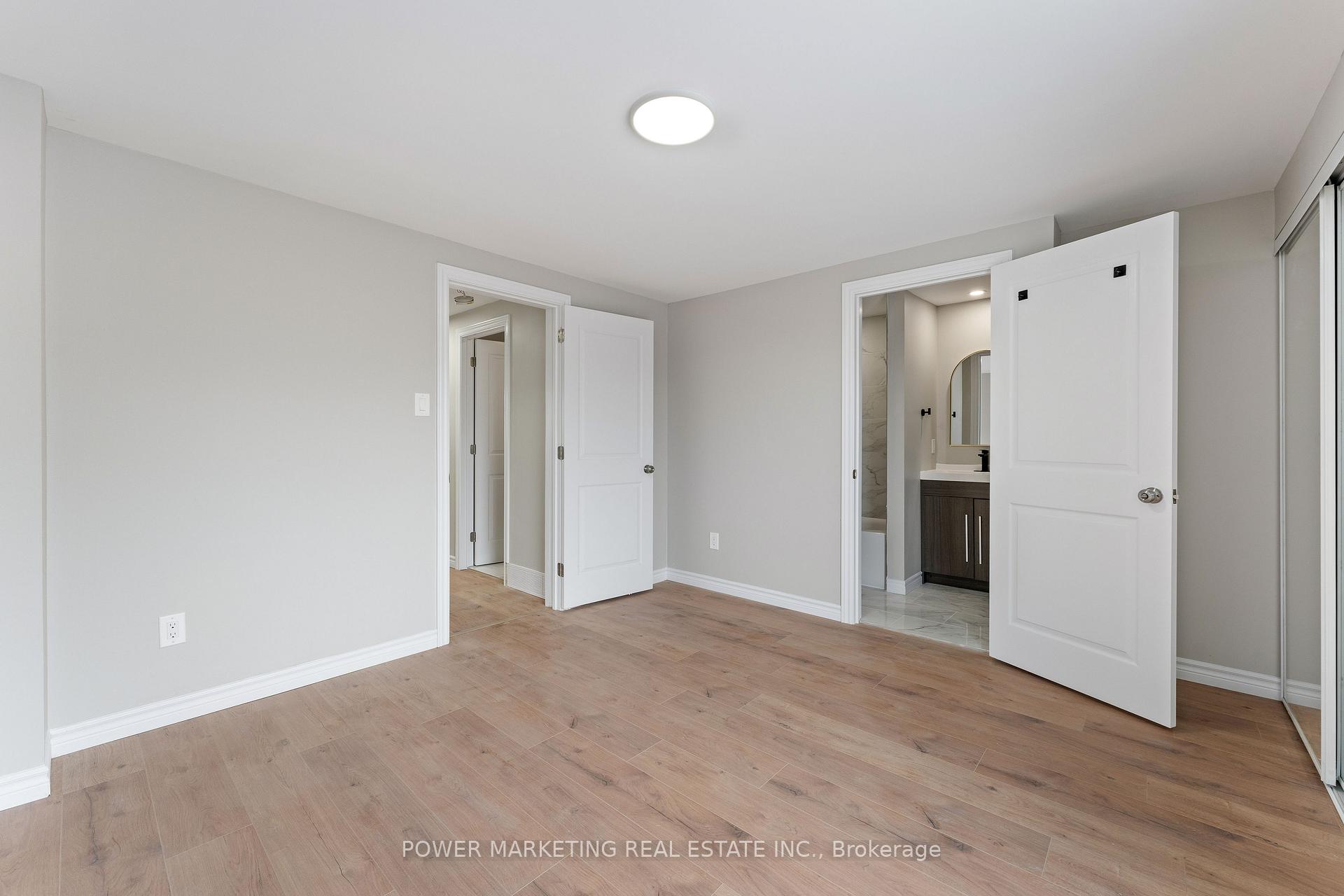 Photo 17 of 2-1406 Foxwell Street, Ottawa, Pineview — HOMEH
