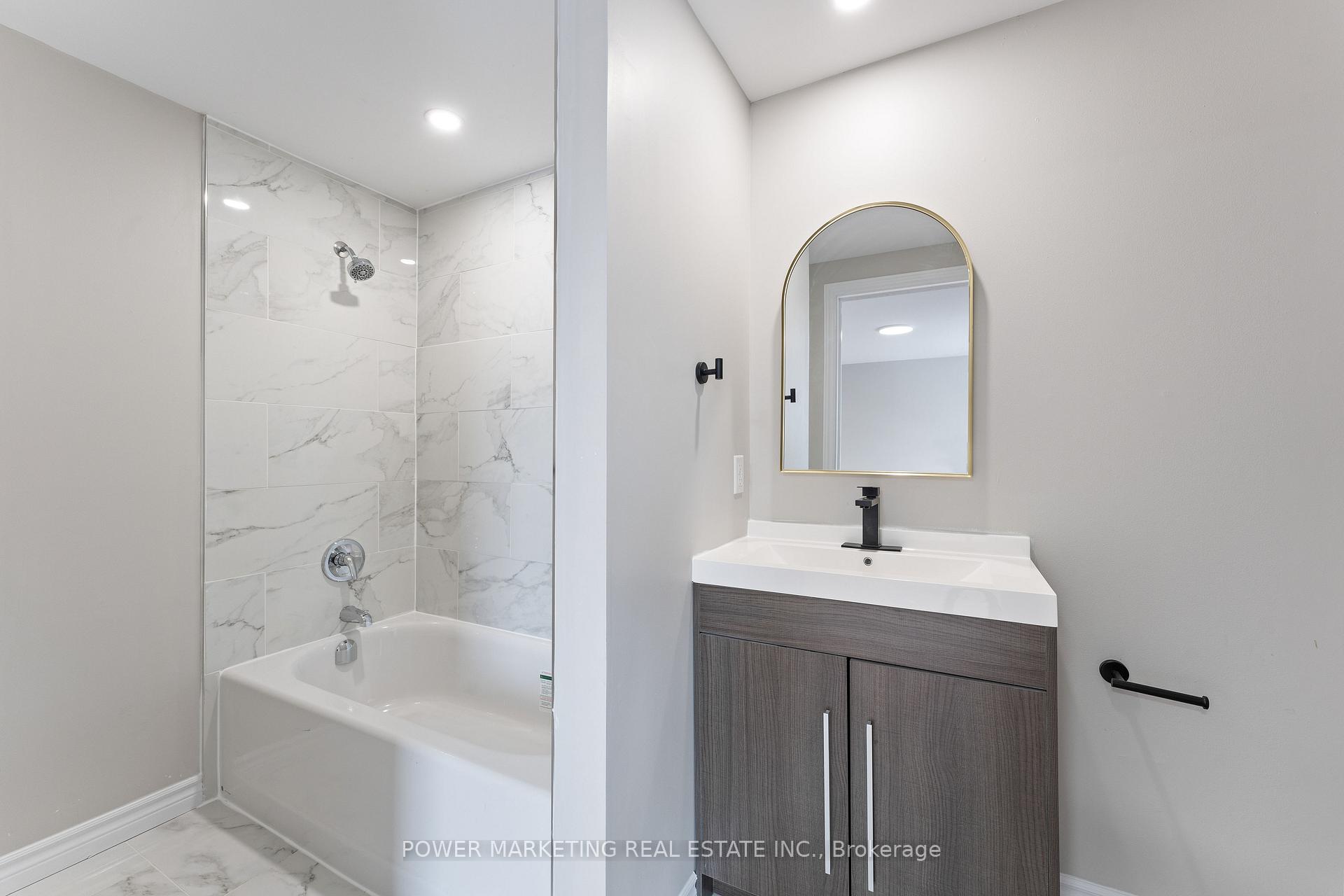 Photo 18 of 2-1406 Foxwell Street, Ottawa, Pineview — HOMEH