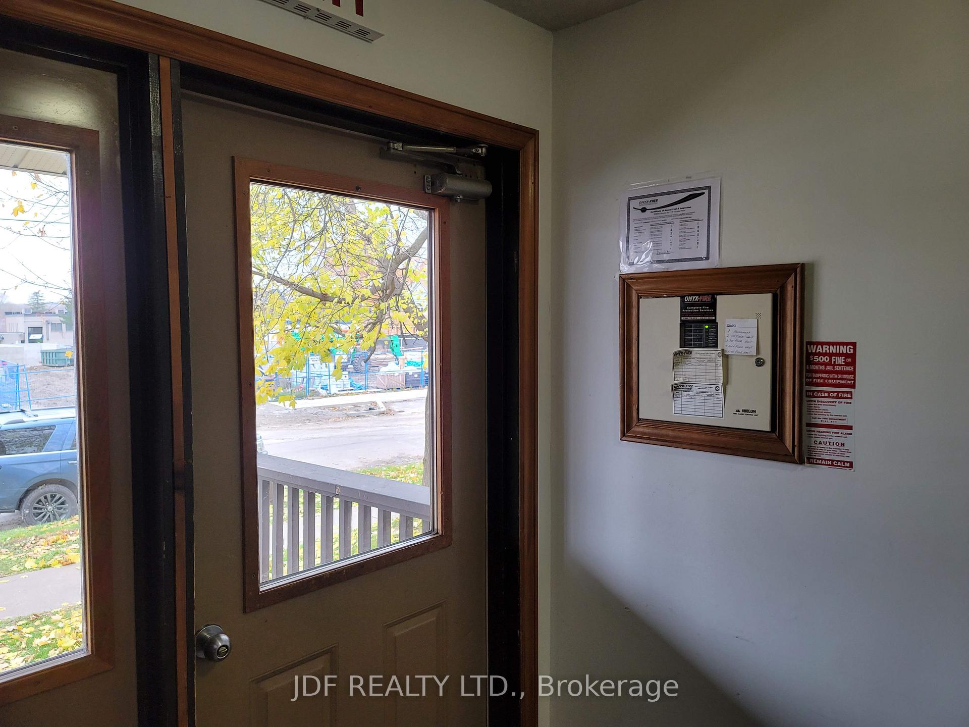 Photo 6 of 71 Victoria Street, Aurora, Aurora Village — HOMEH
