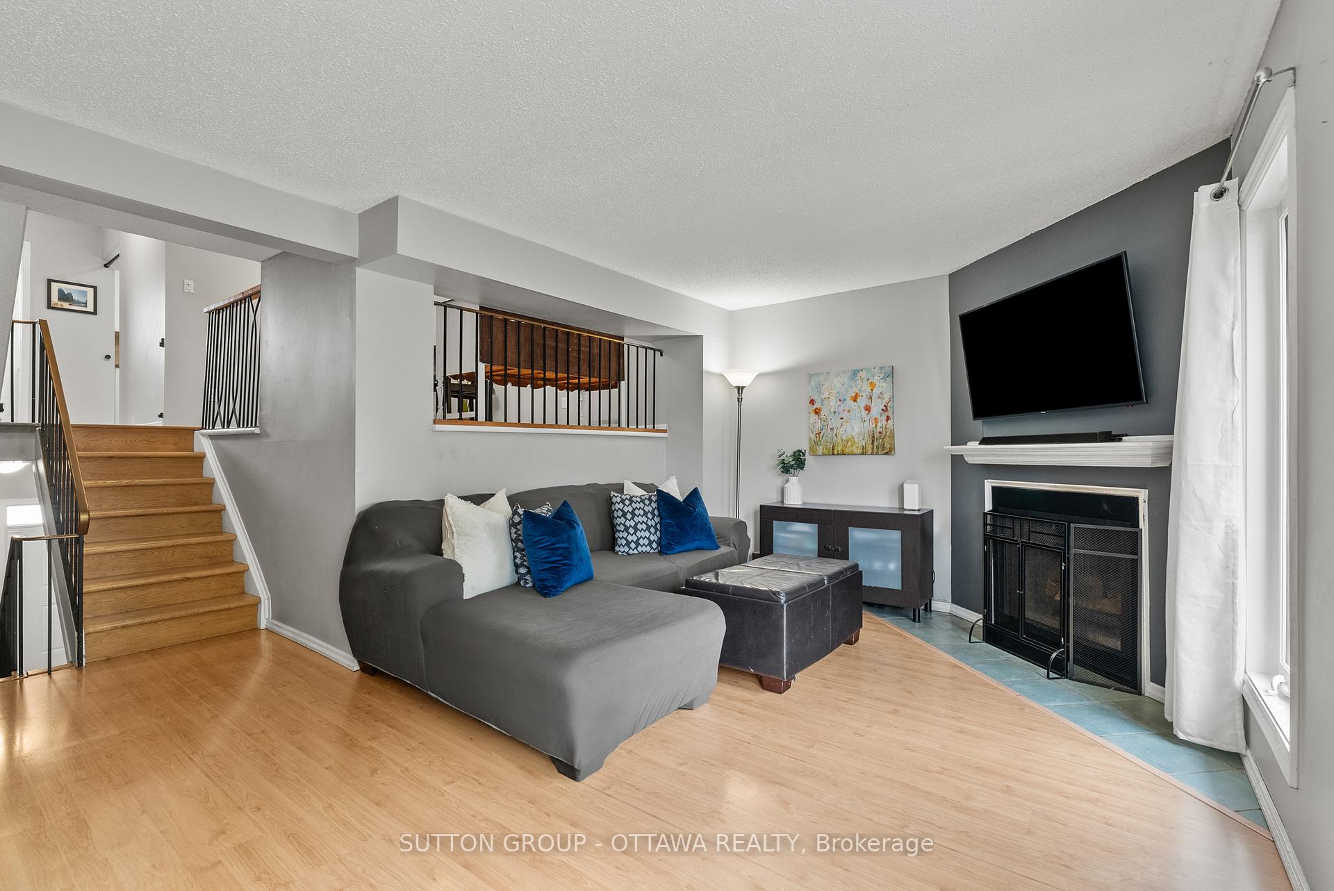 Photo 5 of 55 Lightfoot Place, Ottawa, Kanata - Katimavik — HOMEH