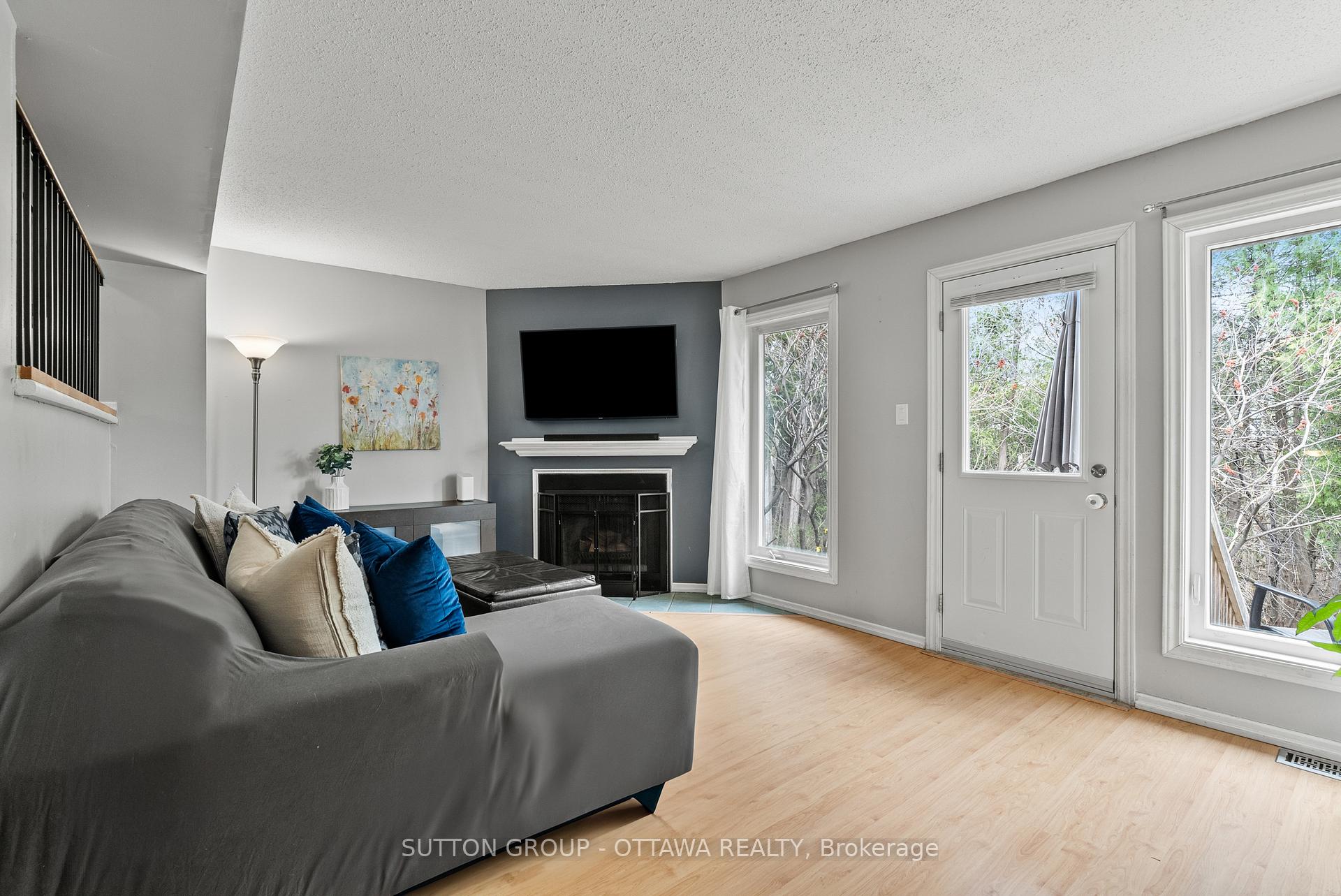 Photo 6 of 55 Lightfoot Place, Ottawa, Kanata - Katimavik — HOMEH