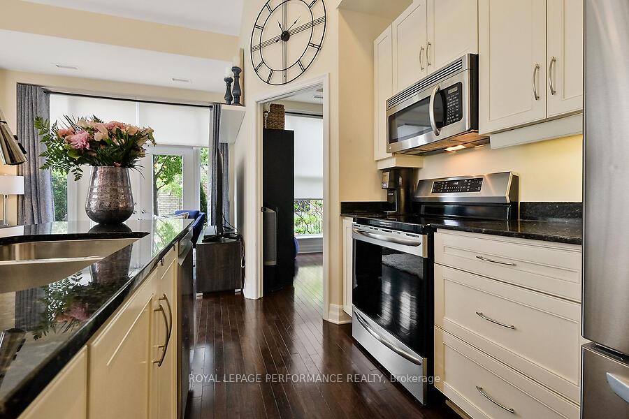 Photo 17 of 75 Cleary Avenue, Ottawa, Woodroffe — HOMEH